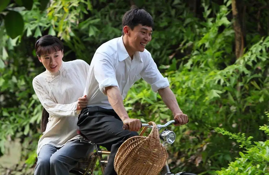 《香水佳人》首播，女性苦情劇，一妻一妾的悲慘生活，適合老年人