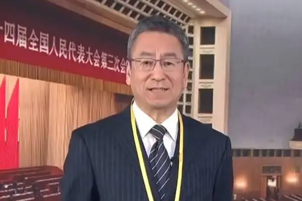 姚明建議讓未成年人息屏24小時！白巖松：姚明代表的建議還是太客氣了