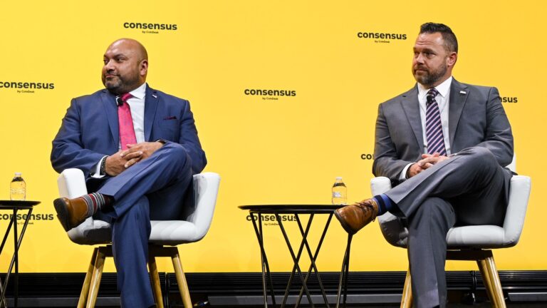 IRS’ Crypto Leads Are Leaving the Agency After Accepting DOGE Deals